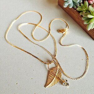Vintage Delicate Short Gold Plated Leaf & Vine With Rhinestones Necklace 18"